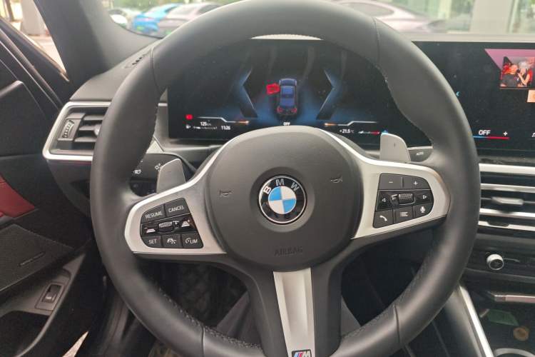 Used BMW 3 Series 2024 330Li M Sport Night Edition Package Steering Wheel