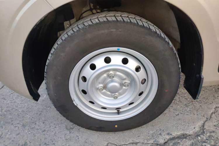 Used Wuling Hongguang V 2022 1.5L Jingqu Edition Electric-Assist LAR