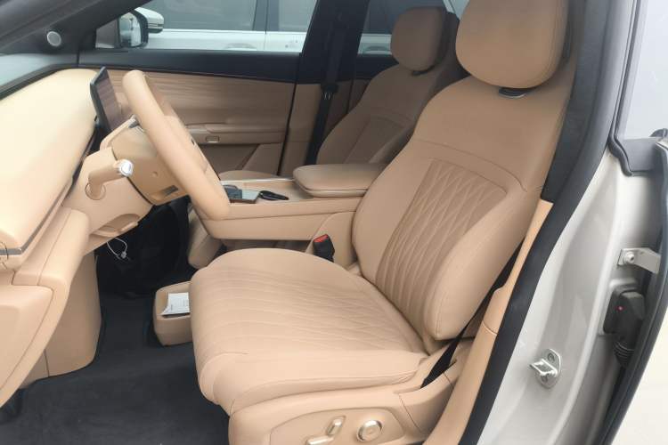 Used EXEED Star Era ET 2024 Extended-Range 240 Ultra All-Wheel Drive Left Front Seat