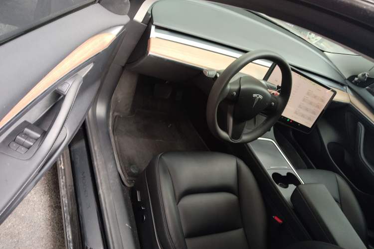 Used Tesla Model 3 2022 Rear-Wheel-Drive Version
