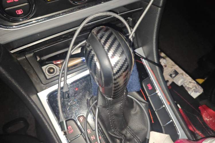 Used Volkswagen Passat 2014 1.8TSI DSG Prestige Edition Gear Lever