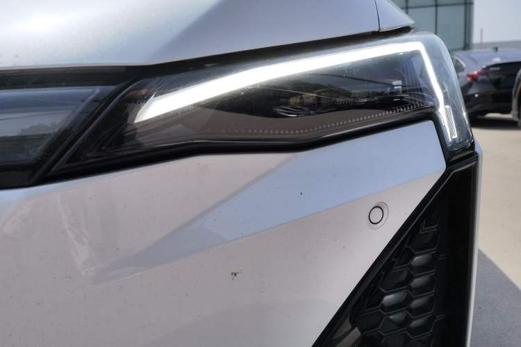 Used Lingxi L 2025 Model—Player No. 1 Plus Super Double-Up Optional Package
