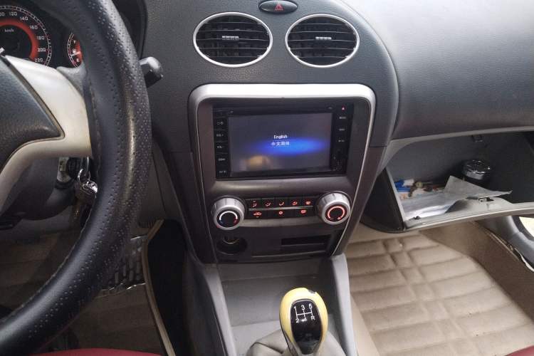 Used Soueast V3 Lingyue 2011 1.5L Manual Upgrade Edition Audio And AC Panel