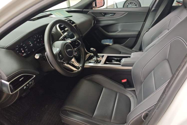 Used Jaguar XEL 2021 2.0T 250 PS R-DYNAMIC S Advanced Sport Edition Left Front Seat