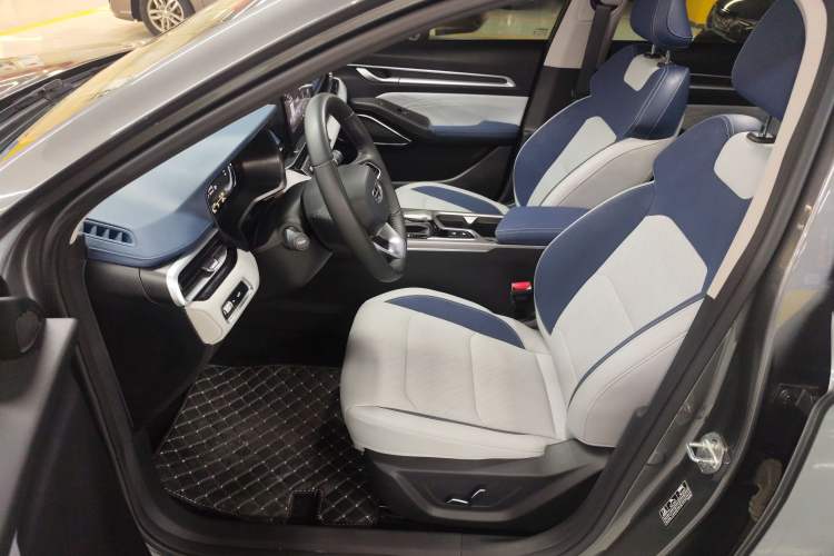 Used Geely Auto Emgrand 2022 4th Generation 1.5L CVT Flagship Model Left Front Seat