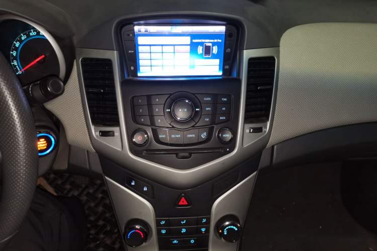 Used Chevrolet Cruze 2012 1.6L SE MT
