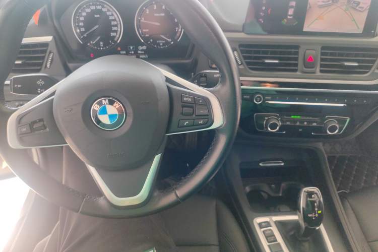 Used BMW 1 Series 2020 120i Fashion Model Center Console