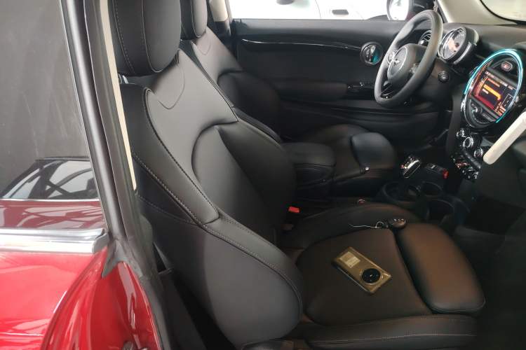 Used MINI MINI 2019 1.5T COOPER Classic Edition