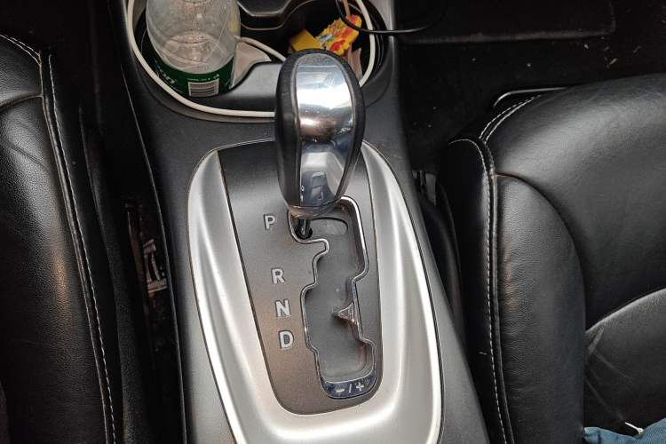 Used Dodge Journey 2013 2.4L Two-Wheel Drive Luxury Version