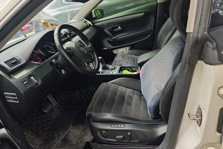 Used Volkswagen FAW-Volkswagen CC 2012 1.8TSI Luxury Model Left Front Seat