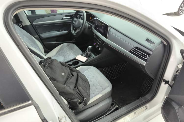 Used Volkswagen Lavida 2023 280TSI DSG Full-Comfort Edition
