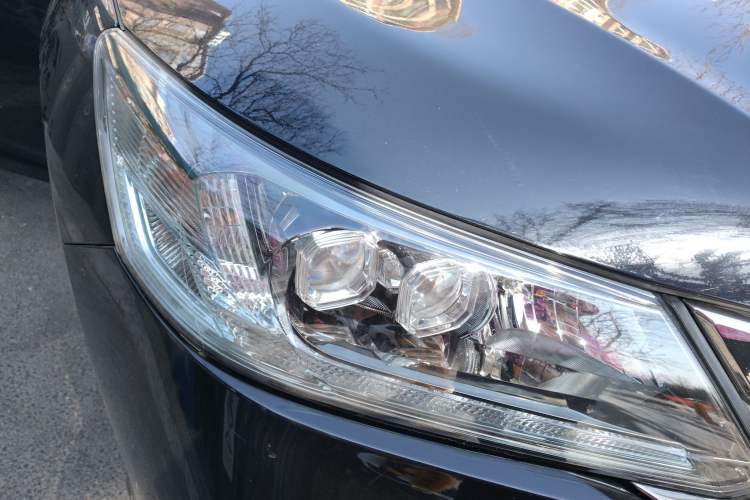 Used Honda Accord 2015 2.4L EX Luxury Edition Right Front Headlight