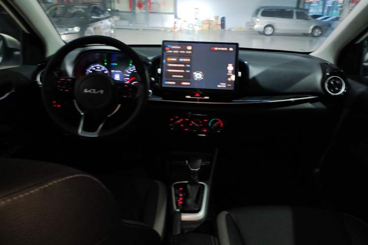 Used Kia kx1 Stonic 2021 1.4L CVT Fun Edition
