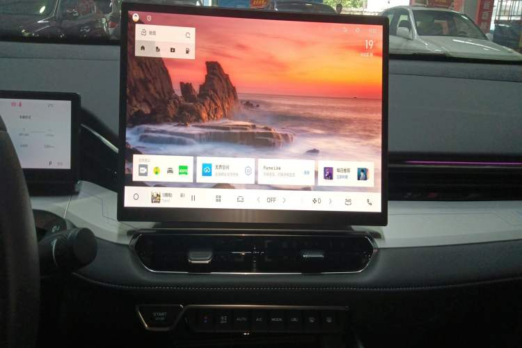 Used Geely Auto Preface 2025 Dongfang Yao 1.5TD Kunlun Edition
