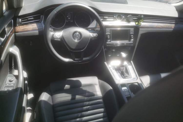 Used Volkswagen Magotan 2018 Facelift 330TSI DSG Luxury Model
