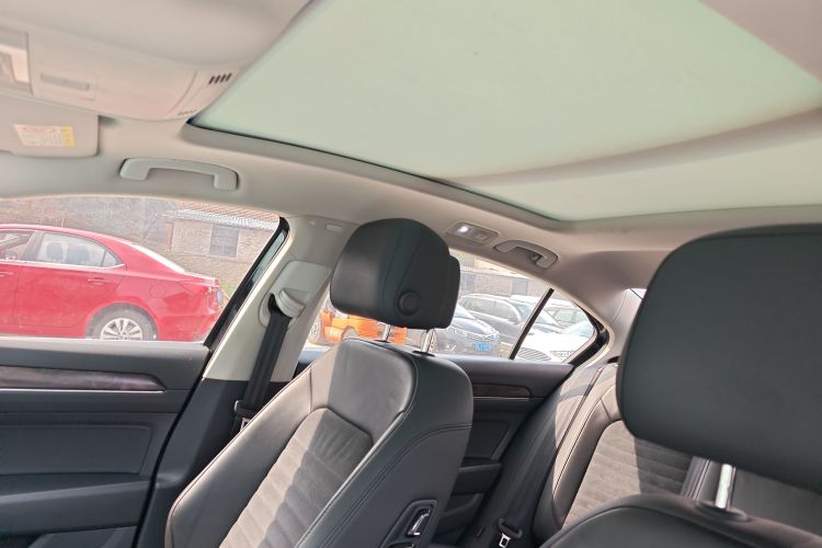 Used Volkswagen Magotan 2018 330TSI DSG Luxury Model