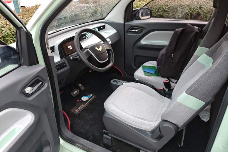 Used Wuling Hongguang MINIEV 2021 Macaron Fashion Model Lithium Iron Phosphate