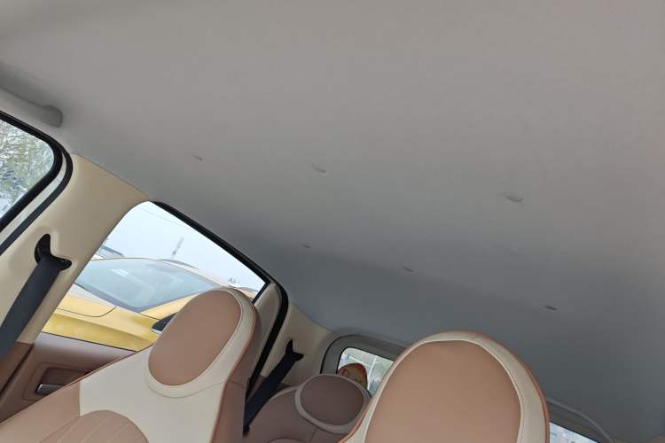 Used Wuling Hongguang MINIEV 2025 Four-Door Version Advanced Edition Headliner