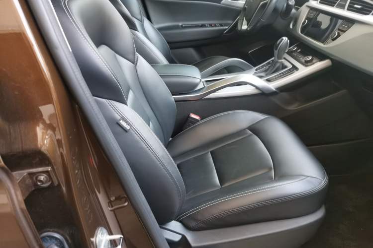 Used Geely Auto Emgrand X7 Sport 2016 1.8TD Automatic Smart Model Right Front Seat