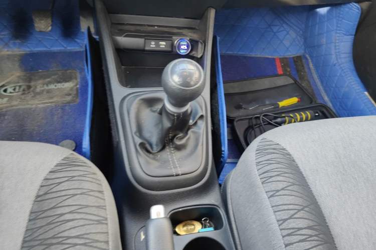 Used Kia Pegas 2019 1.4L Manual Value Edition (Compliant with National Emission Standard V) Gear Lever