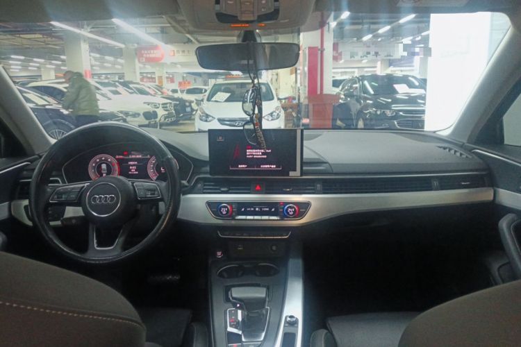 Used Audi A4L 2022 40 TFSI Fashion Dynamic Model