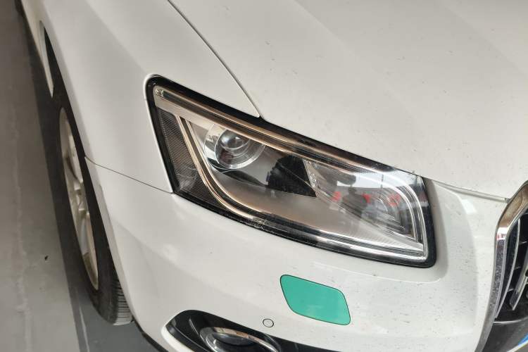 Used Audi Q5 2013 40 TFSI Comfort Edition Right Front Headlight