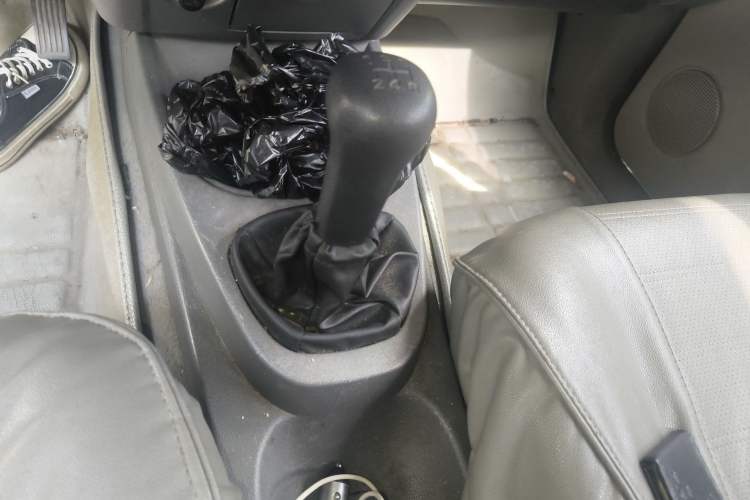 Used Wuling Hongguang 2013 1.5L Base Version
