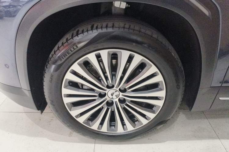 Used Nio ES7 2024 75 kWh Left Front Wheel Hub