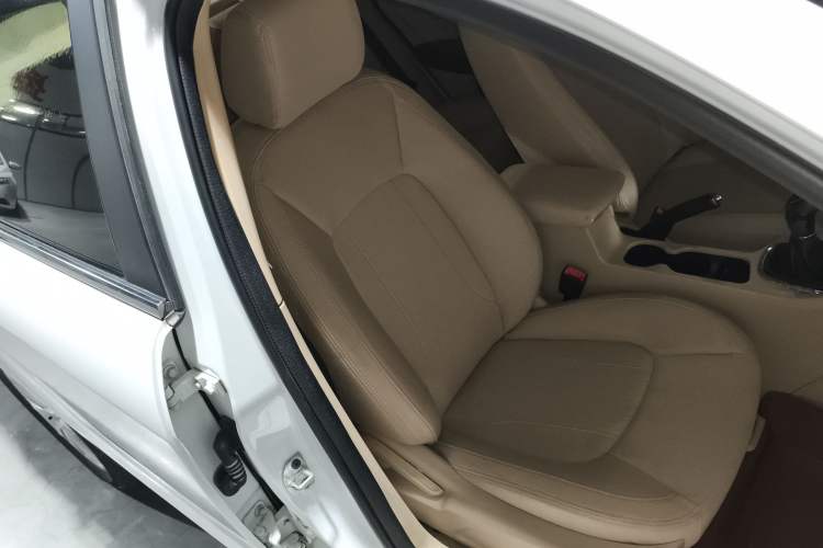 Used Chery Arrizo 7 2014 1.6L Manual ZhiCheng Edition