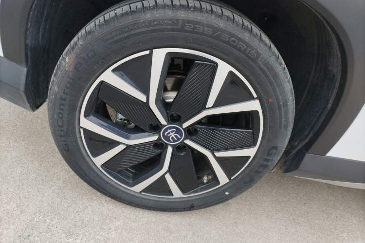 Used BYD Song L DM-i 2025 Intelligent Driving Version 160 km Beyond-Range Type