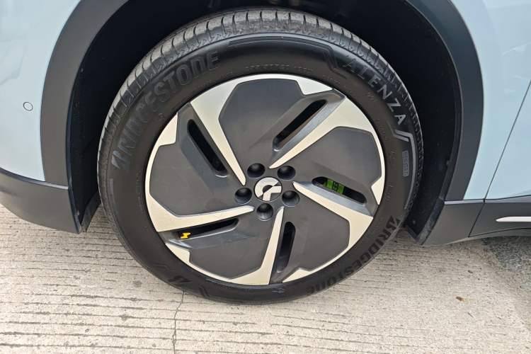 Used Nio ES6 2024 75 kWh Left Front Wheel Hub