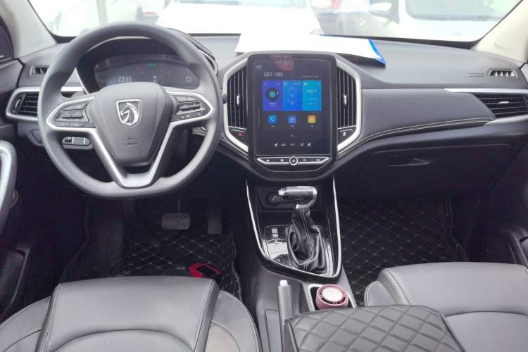 Used Baojun 530 2021 Global Car Anniversary Edition 1.5T CVT Luxury Model 5 Seats
