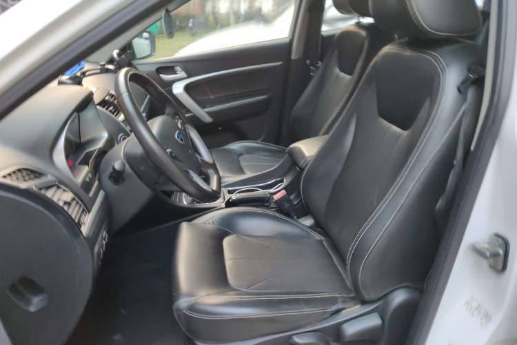 Used Geely Auto Emgrand 2015 Sedan 1.5L CVT Upward Version Left Front Seat