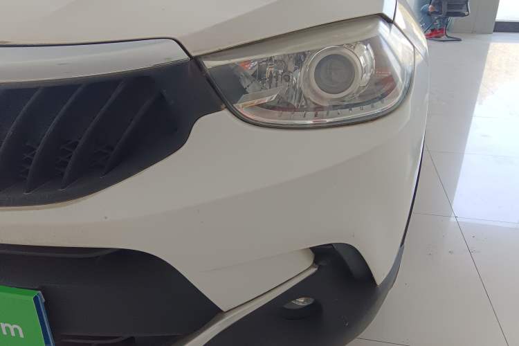 Used Brilliance V3 2015 1.5L Manual Elite Model