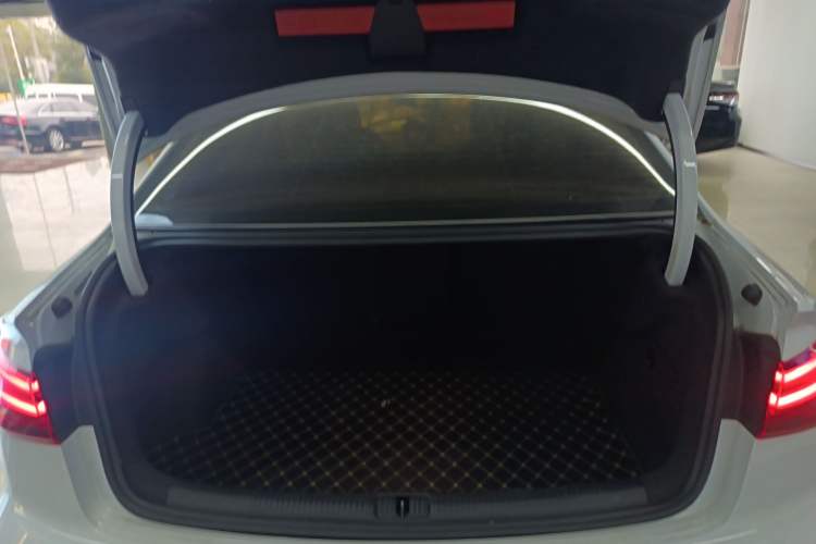 Used Audi A3 2018 30th Anniversary Edition Limousine 35 TFSI Fashion Model
