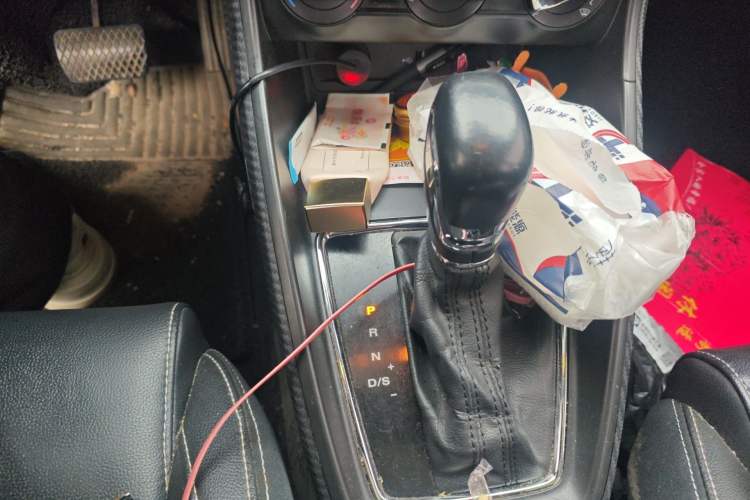 Used MG ZS 2018 1.5L Automatic Luxury Edition China V Standard Gear Lever