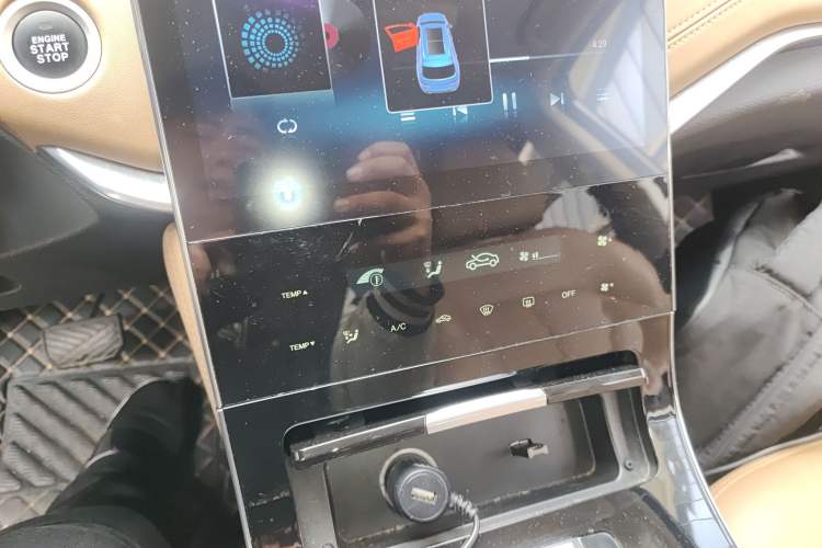 Used Sinotruk VGV U75PLUS 2021 2.0 TGDI Fun-Seeking Mountain Edition 7 Seats
