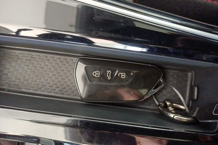 Used Volkswagen Lamando 2025 Lavida L 280TSI DSG Cool & Spicy Edition
