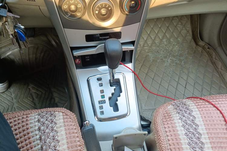 Used Toyota Corolla 2011 1.6L Automatic GL Gear Lever