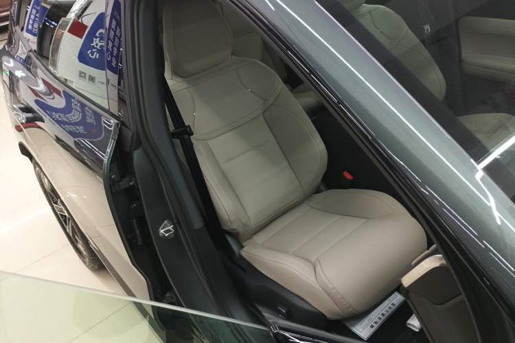 Used Volvo Volvo XC70 Plug-in Hybrid 2026 Model Four-Wheel Drive Long-Range Core
