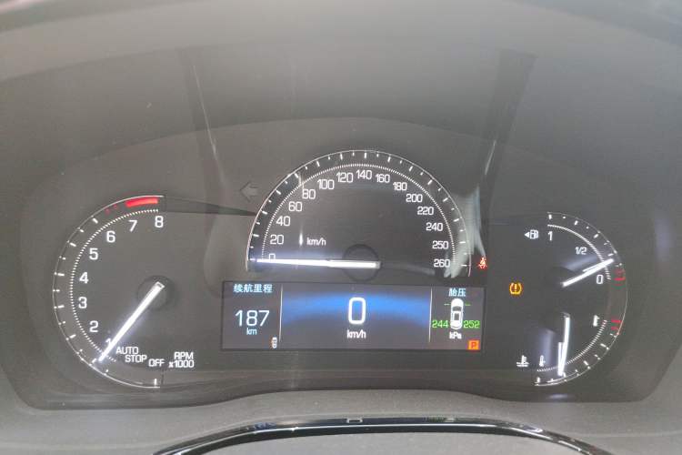 Used Cadillac XT5 2016 25T Luxury Model
