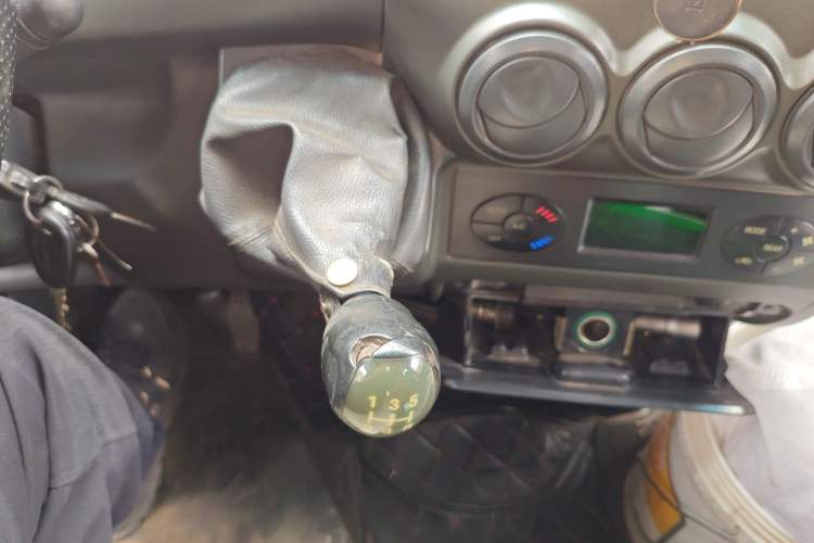 Used Iveco Power Daily  Gear Lever