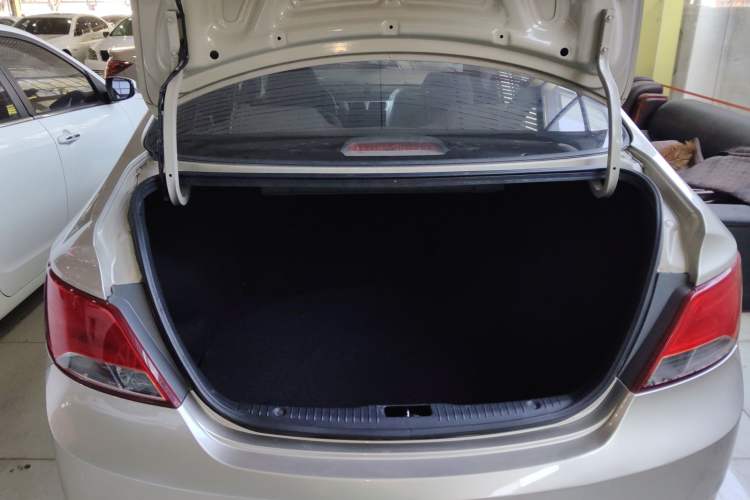 Used Hyundai Verna (older generation) 2014 1.4L Automatic Fashion GS Model