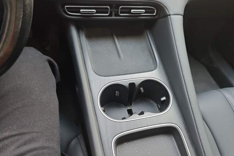 Used Roewe D7 2023 DMH 125km Superior Edition
