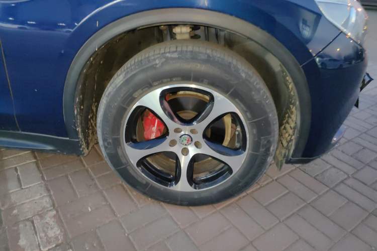 Used Alfa Romeo Stelvio 2017 2.0T 200HP Elite Edition