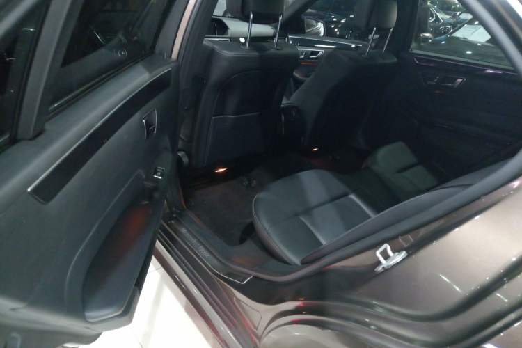 Used Mercedes-Benz E-Class 2014 Restyled E 260 L Sport Edition Left Rear Seat