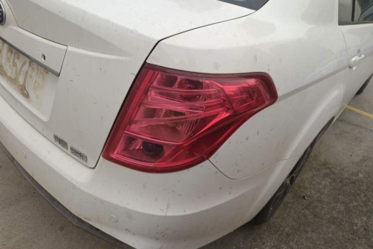 Used Bestune B50 2013 1.6L manual luxury version
