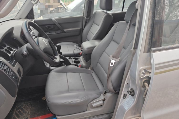 Used Mitsubishi Pajero 2008 V73 3.0L MT GL Left Front Seat