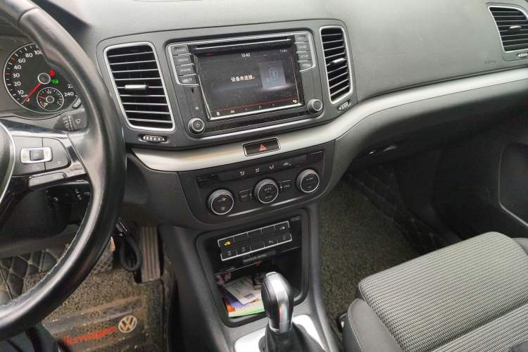 Used Volkswagen Sharan 2016 380TSI Comfort Edition 7-Seater
