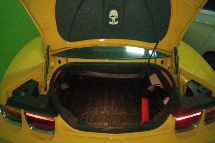 Used Chevrolet Camaro 
